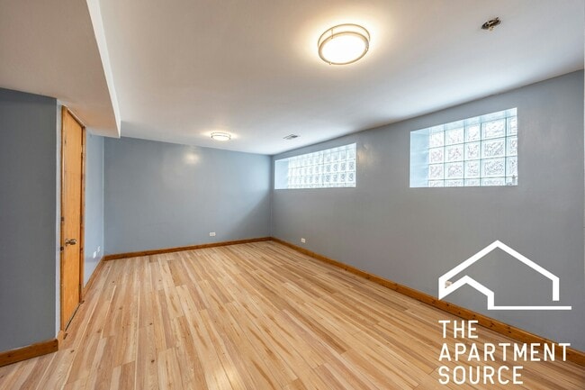 Building Photo - 1349 N Washtenaw Ave