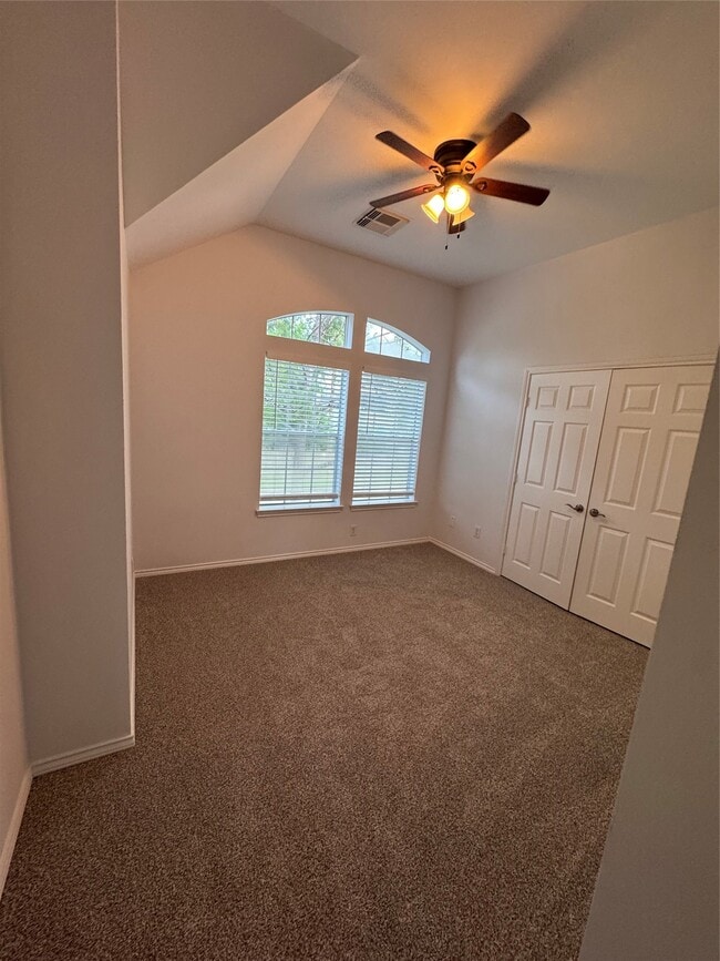 Building Photo - 3139 Summerland Dr