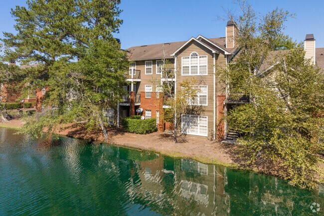 Vista de la comunidad - Vaughn Lakes Associates, Ltd