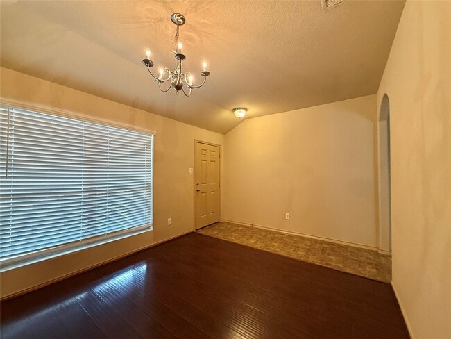 Foto del edificio - 24210 Silversmith Ln