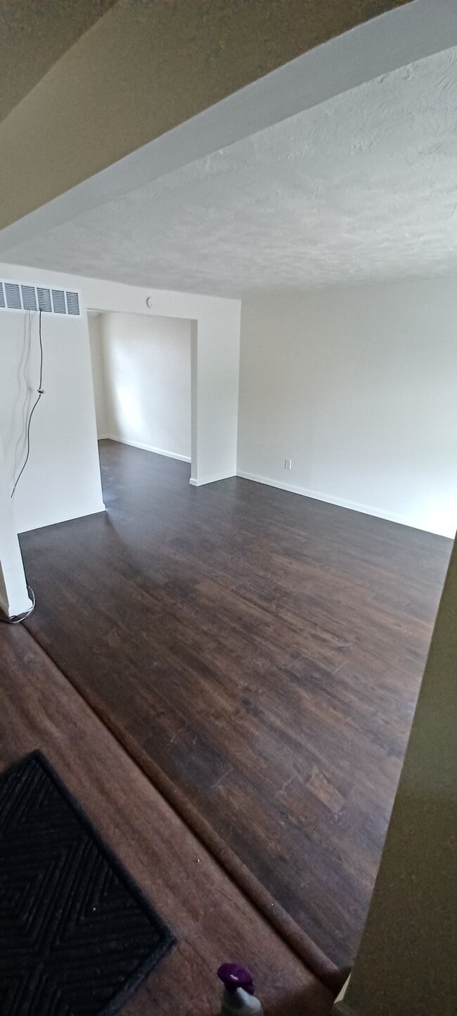 Building Photo - 604 Bigelow St