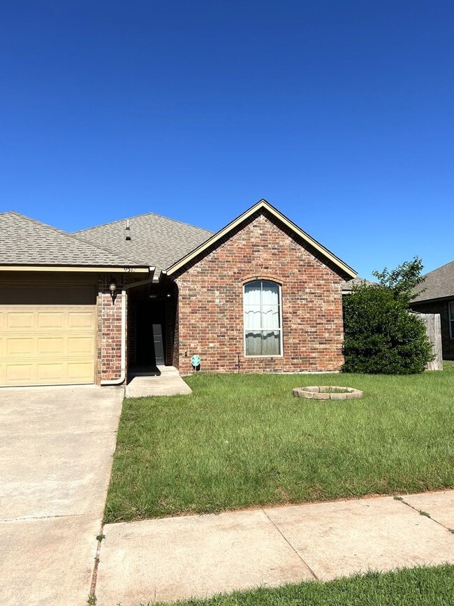 Building Photo - 9517 Crooked Creek Ln