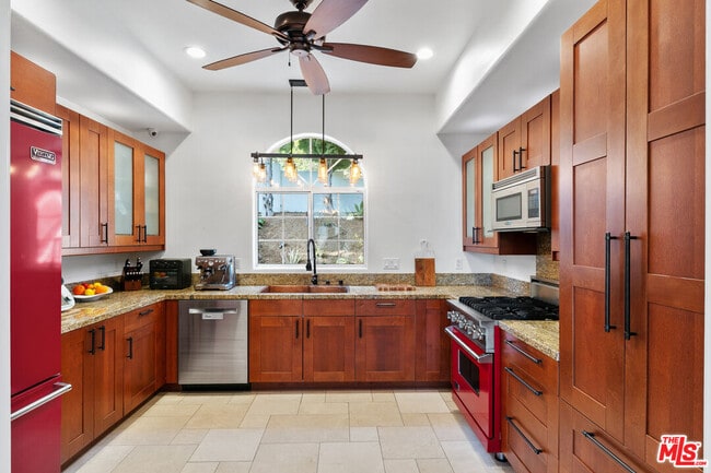 Building Photo - 26600 Ocean View Dr