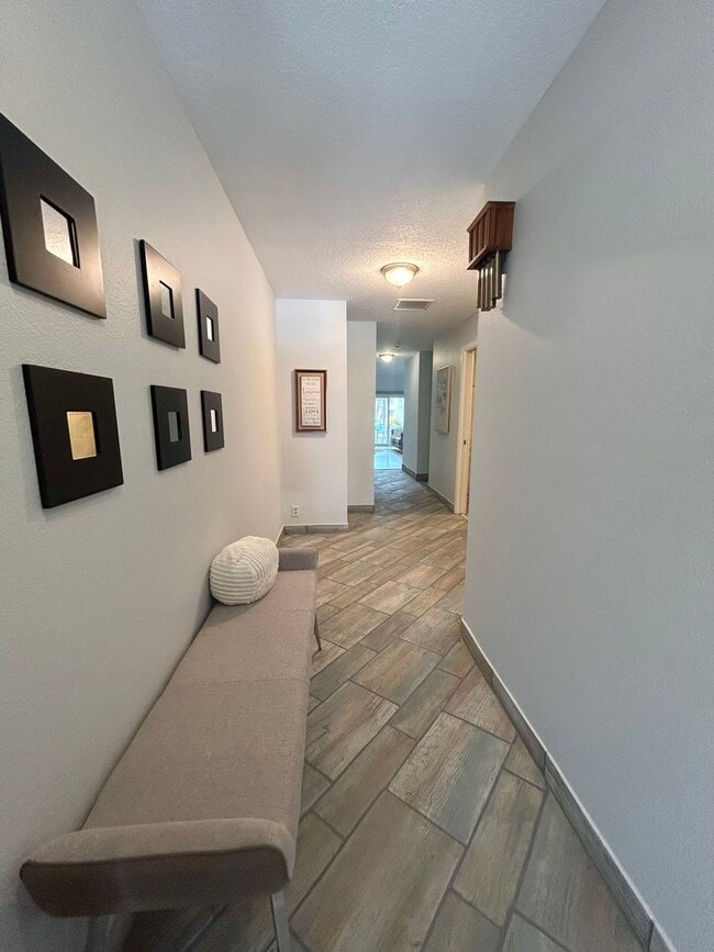 Building Photo - Gorgeous 3 Bed/3 Bath in Tranquil Gated Co...