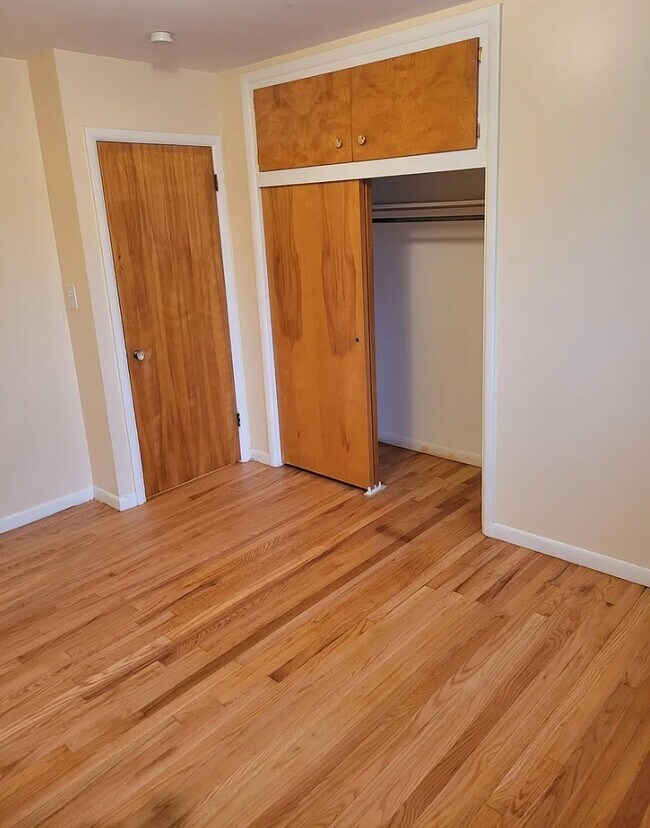 Foto del edificio - 24106-24276 Ann Arbor Trl