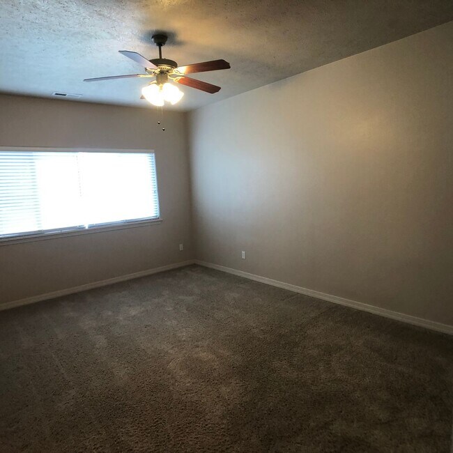 Foto del edificio - City of Grand Junction 2 Bedroom townhouse