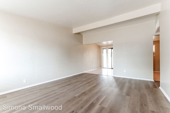 Building Photo - 3 br, 2 bath House - 1048 W Thurber Street