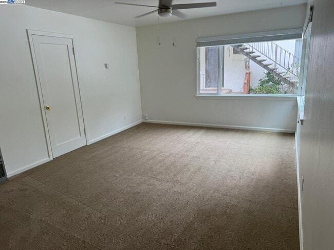 Building Photo - 987 Paulson Ct