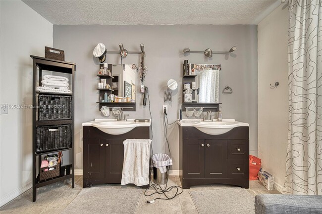 Foto del edificio - 9038 SW 156th Ct