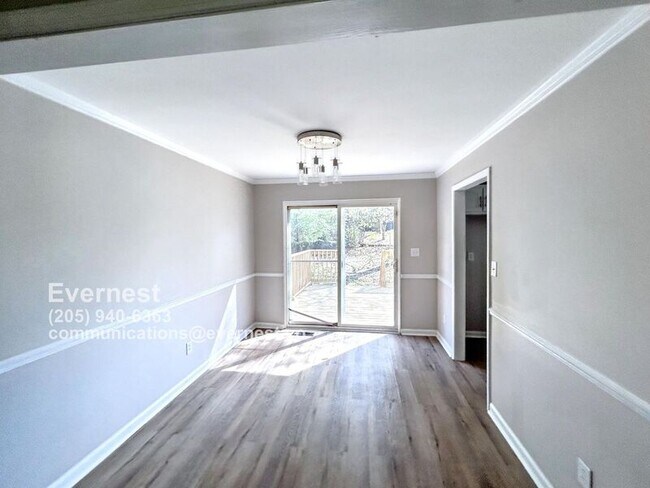 Foto del edificio - 1226 Thompson Rd