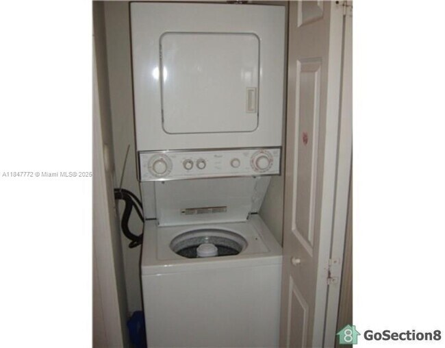 Foto del edificio - 1260 SE 29th St