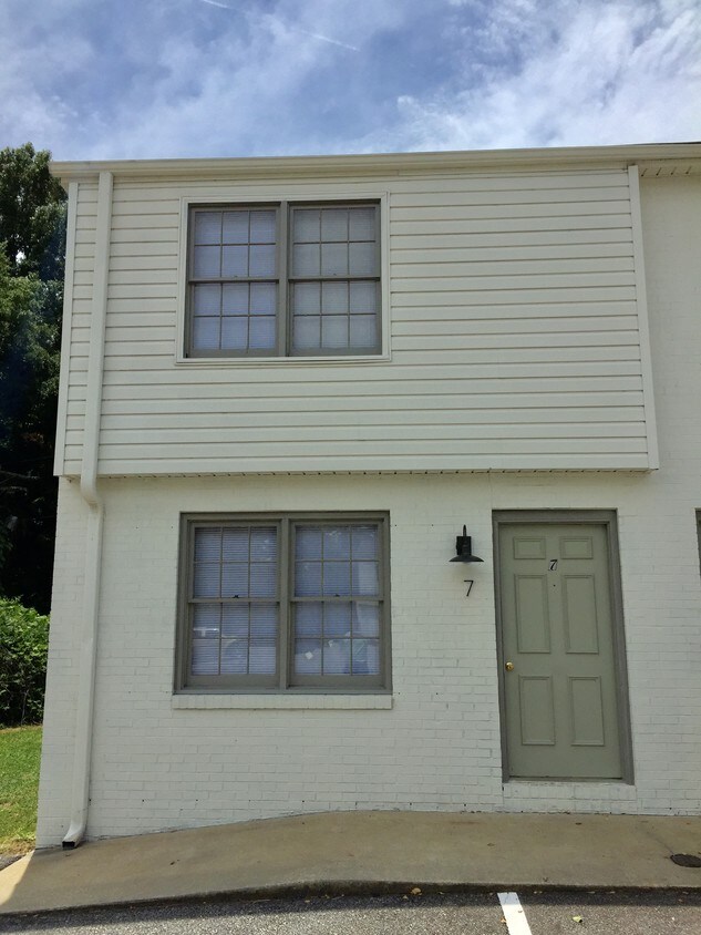 820 College Ave, Clemson, SC 29631 Townhome Rentals in Clemson SC