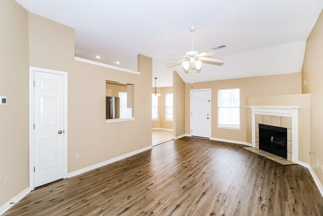 Building Photo - 50 Steffani Dr