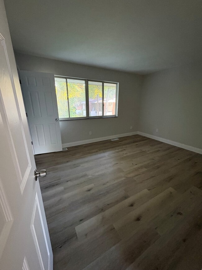 Bedroom 1 - Terra Hiram