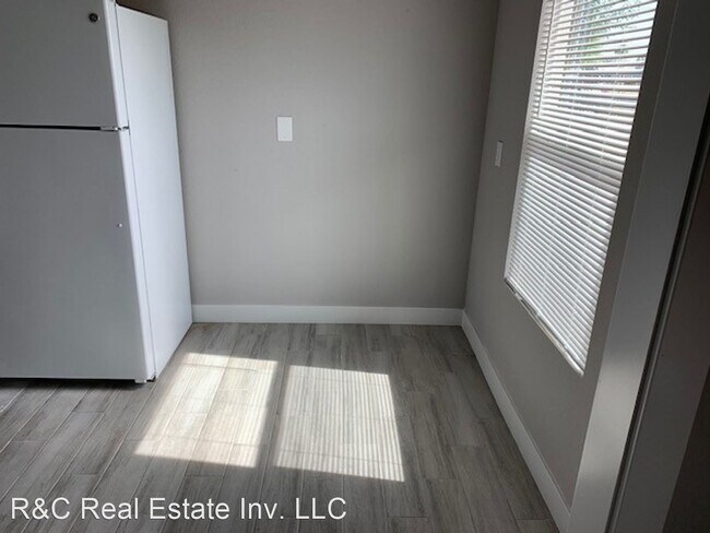 Foto del edificio - Studio, 1 bath House - 5040 N. 18th Avenue...