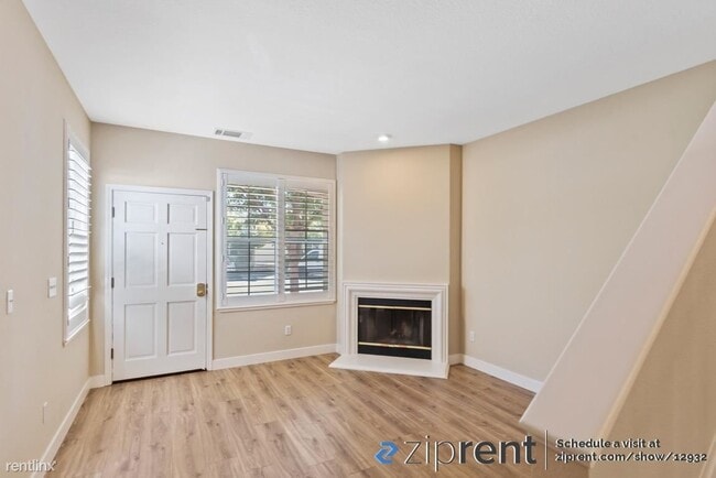 Building Photo - 3 br, 2.5 bath House - 139 Concord Circle,...