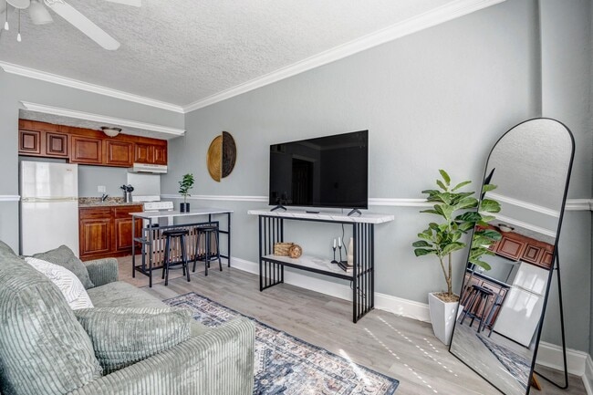 Foto del edificio - 311 W Ashley St