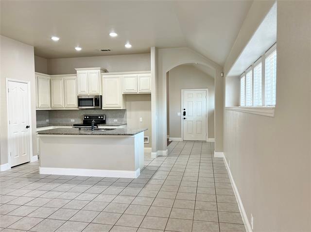 Foto del edificio - 6613 Meadow Glen Dr