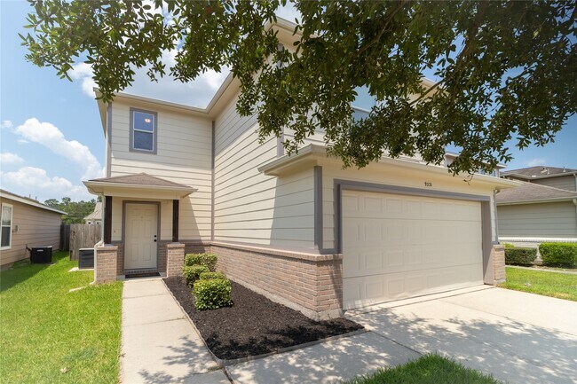 Building Photo - 9331 Norwood Trails Dr