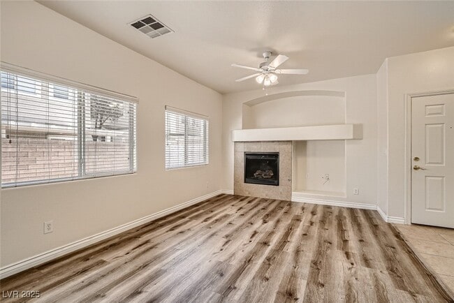 Building Photo - 8729 Horizon Wind Ave