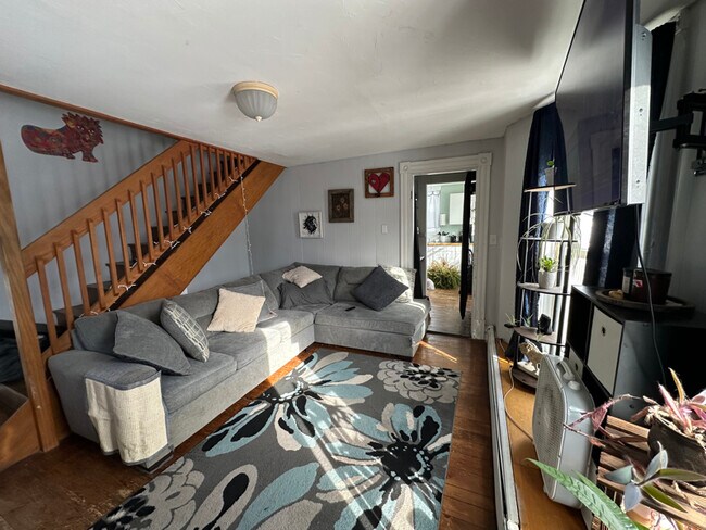 Foto del edificio - 9 Depot St