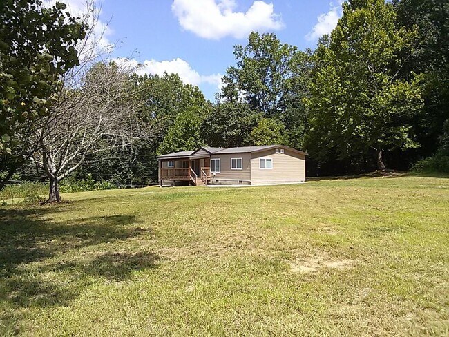 Building Photo - 876 Couch Road