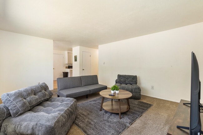 Building Photo - 15706 Ash Way