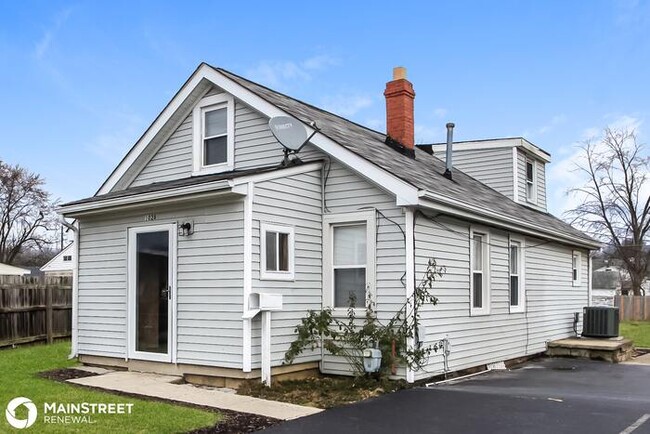 Building Photo - 1028 MIDLAND AVE, COLUMBUS, OH 43223