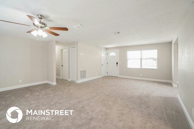 Foto del edificio - 583 Madeira Dr