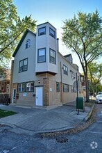 Building Photo - 1847 W Melrose St