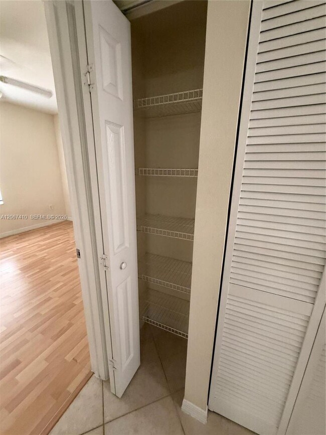 Foto del edificio - 6492 Emerald Dunes Dr