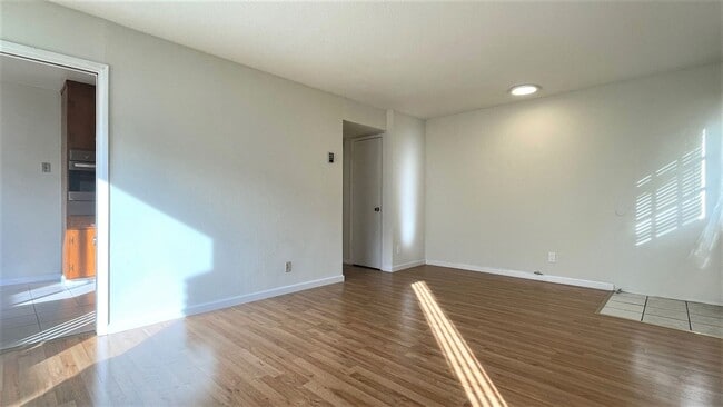 Building Photo - 2BD/1BA - Santa Clara Gem: Updated Home Ne...