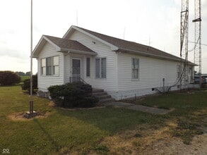 Building Photo - 116 W 350 S