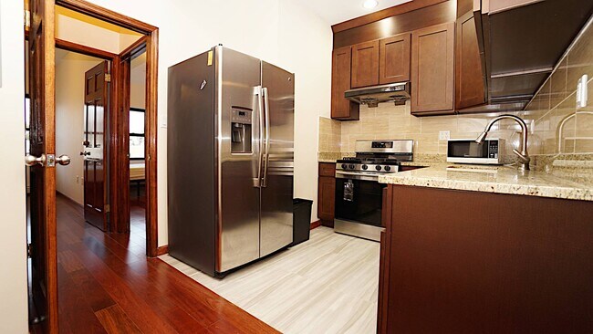 Foto del edificio - 620 60th St