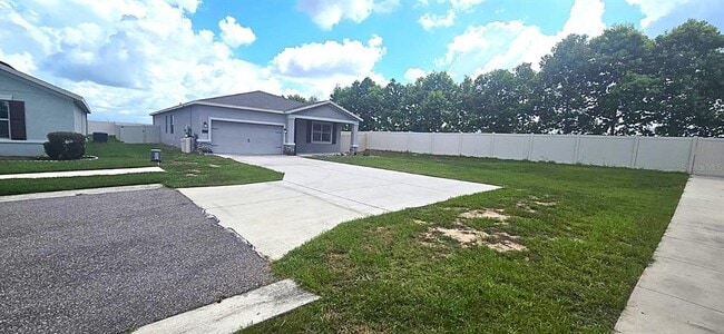Building Photo - 212 Bergamot Lp