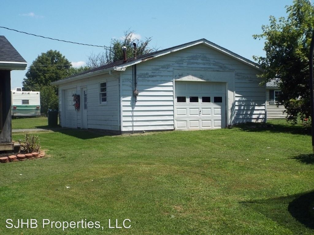 Building Photo - 38 Happy Hills Dr