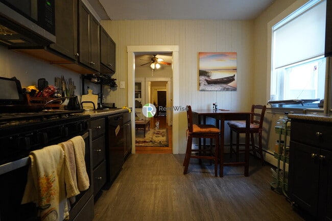 Building Photo - 15 Quint Ave