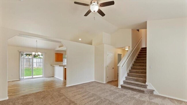 Building Photo - 2704 N Valley Green Way
