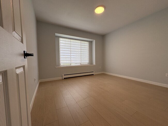 Photo du bâtiment - 13138-1110A 110 Ave