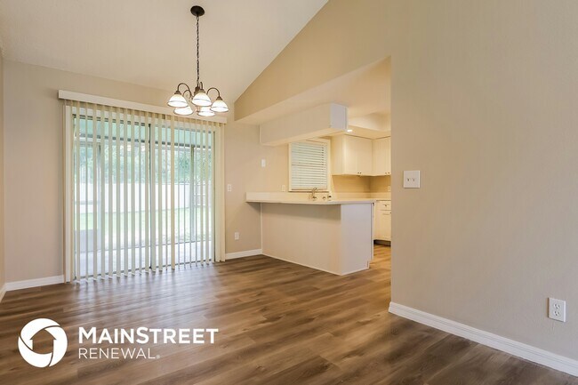 Foto del edificio - 2120 Redleaf Dr