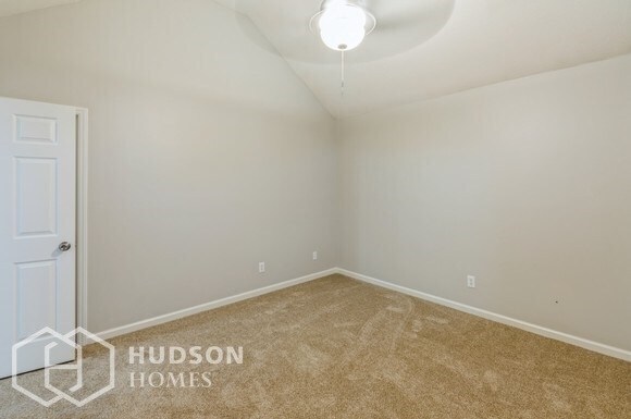 Foto del edificio - NOW AVAILABLE! - 1834 Pecan Ridge Drive, M...