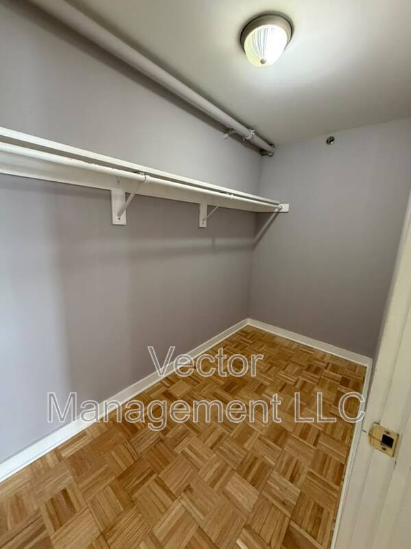 Foto del edificio - 1349 Dixwell Ave