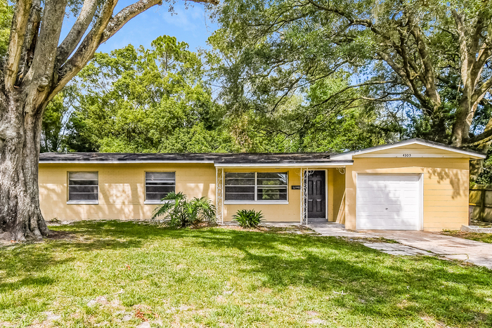 Foto principal - 3 Bedroom Jacksonville Home