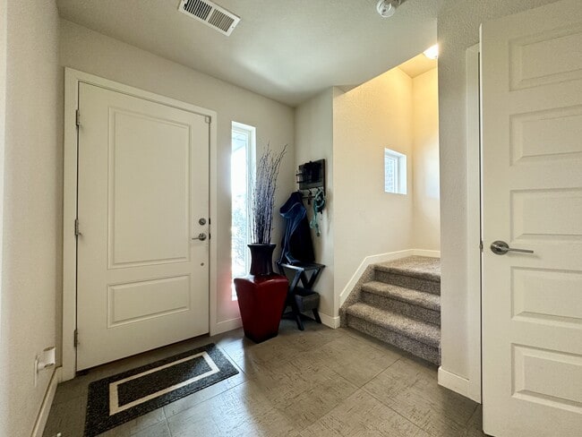 Building Photo - 11235 Colony Row