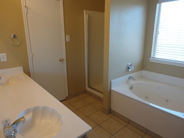 Foto del edificio - 512 Timber Dr