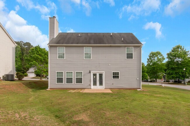 Foto del edificio - 4 Bedroom 3 bath Gorgeous Home