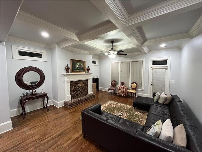 Building Photo - 3445 Rialto Pl