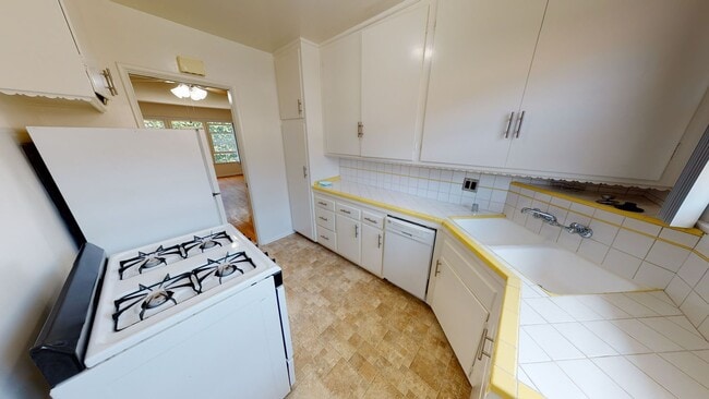 Interior Photo - MCC