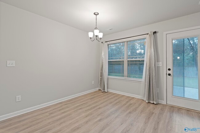 Building Photo - 118 Beaver Brook Pl