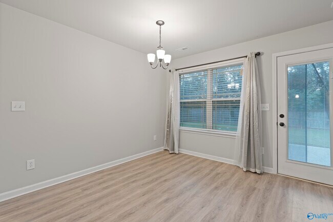 Foto del edificio - 118 Beaver Brook Pl